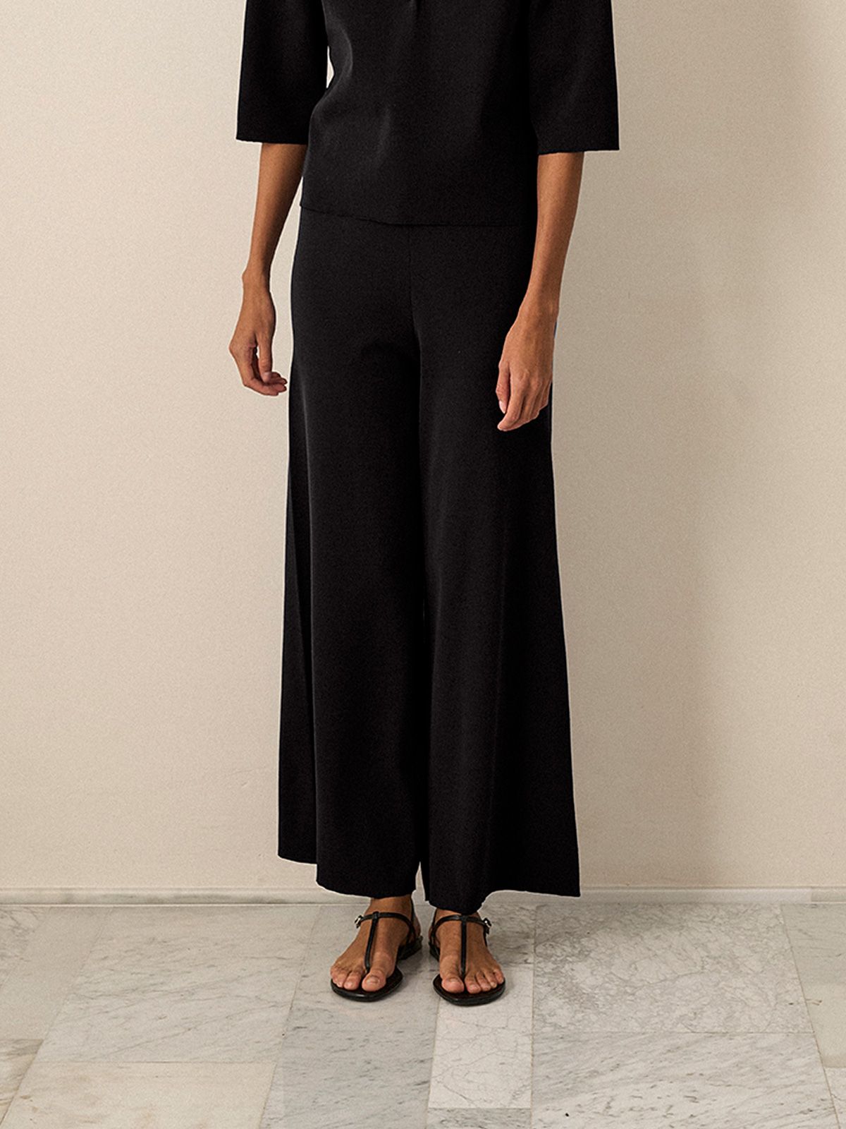 PPLE 09 - Black, M/2