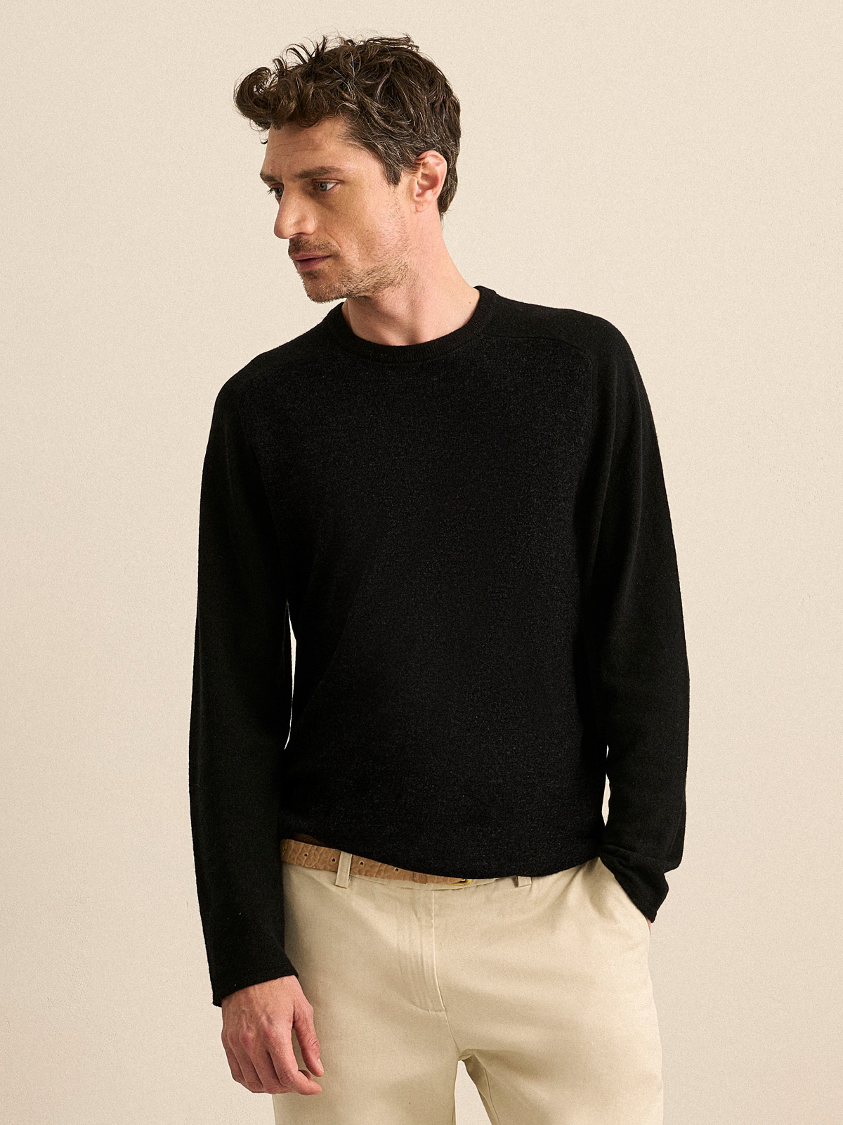 5_AIRY08_black.jpg